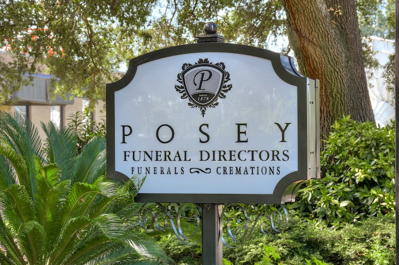 Posey Funeral Directors Logo